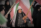 اهتزاز پرچم متبرک حرم امیرالمومنین(ع) در اجتماع مردمی ایران مقاوم در کرمان