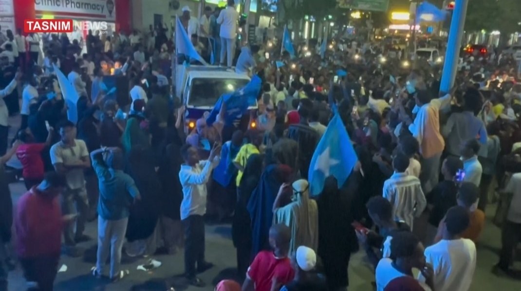 یمن , آخرین تحولات یمن , جنبش انصارالله یمن , عربستان سعودی , کشور امارات متحده عربی , رژیم صهیونیستی (اسرائیل) , کشور آمریکا , کشور انگلیس ,