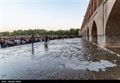 بازگشایی  آب زاینده رود