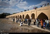 بازگشایی  آب زاینده رود