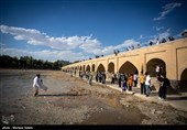 بازگشایی  آب زاینده رود