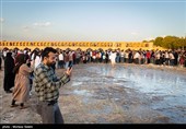 بازگشایی  آب زاینده رود