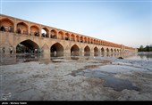 بازگشایی  آب زاینده رود