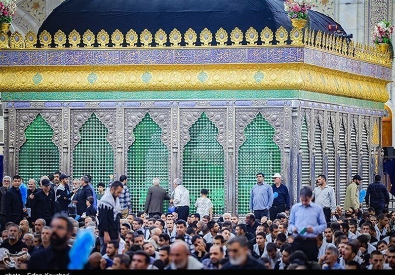 Iranians Commemorate 37th Anniversary of Imam Khomeini’s Demise