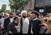 بازدید آیت‌الله عاملی از موکب‌های غدیر؛ 35 هزار پرس غذا میان مردم اردبیل توزیع شد