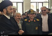بازدید آیت‌الله عاملی از موکب‌های غدیر؛ 35 هزار پرس غذا میان مردم اردبیل توزیع شد