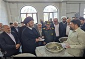 بازدید آیت‌الله عاملی از موکب‌های غدیر؛ 35 هزار پرس غذا میان مردم اردبیل توزیع شد
