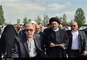 بازدید آیت‌الله عاملی از موکب‌های غدیر؛ 35 هزار پرس غذا میان مردم اردبیل توزیع شد