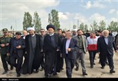 بازدید آیت‌الله عاملی از موکب‌های غدیر؛ 35 هزار پرس غذا میان مردم اردبیل توزیع شد