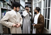 مراسم عمامه‌گذاری جمعی از طلاب در قم همزمان با عید غدیر
