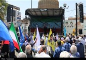 طنین «لبیک یا خامنه‌ای» در راهپیمایی باشکوه 15 خرداد ورامین