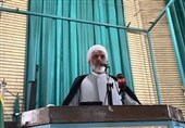 امام جمعه زرندیه: دشمن از همه‌جا رانده شده و در پی راه گریز است