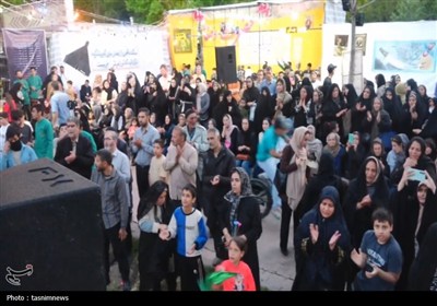 جشن دهه ولایت در بیجار/گروس سراسر نور و شادی شد