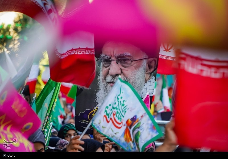 موج 98 حماسه خیابان و شکوه حضور مردم بروجن در جشن غدیر