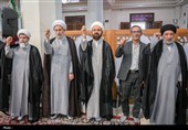تجدید بیعت زائران شاهچراغ با آرمان‌های امام(ره)