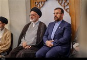 تجدید بیعت زائران شاهچراغ با آرمان‌های امام(ره)