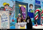 سخنرانی حجت‌الاسلام والمسلمین حسنی‌نسب، امام جمعه شهر روداب در آئین افتتاح دبستان عشایری شهید آیت‌الله سیدعلی خامنه‌ای، پنجمین مدرسه گروه جهادی شهدا