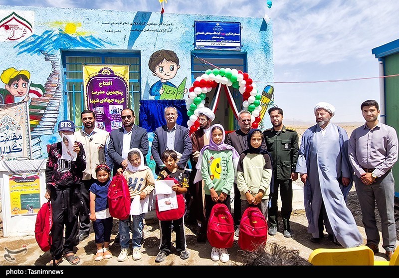 افتتاح دبستان عشایری شهید آیت‌الله سیدعلی خامنه‌ای