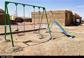 یکی دیگر از بخش‌های شاخص این طرح جهادی، احداث محوطه بازی «گل نرگس» در مساحت ۴۲ مترمربع بود؛ فضایی که برای سال‌ها یکی از اصلی‌ترین مطالبات خانواده‌های روستا به شمار می‌رفت. این محوطه با نصب سرسره، تاب و الاکلنگ شکل گرفت و به نام مبارک امام عصر (عج) مزین شد.