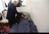 جانباز قطع نخاع: با ویلچر پای لانچر می‌روم/ قهرمان واقعی مردم هستند
