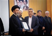 تجلیل از زکات‌دهندگان برتر پارس‌آباد با حضور آیت‌الله عاملی