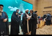 خانواده 323 شهید جنگ رمضان در شهرستان های استان تهران تجلیل شدند
