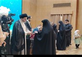 خانواده 323 شهید جنگ رمضان در شهرستان های استان تهران تجلیل شدند
