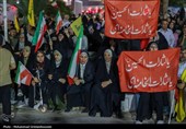 صدمین اجتماع شبانه بوشهری‌ها در میدان ثبت شد / نمایش اقتدار پهپادی در میدان امام (ره)