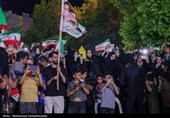 صدمین اجتماع شبانه بوشهری‌ها در میدان ثبت شد / نمایش اقتدار پهپادی در میدان امام (ره)