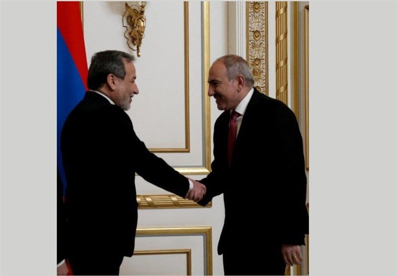 FM Reaffirms Iran’s Neighbor-Centered Policy in Congratulato