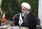 صلابت امام(ره) برابر دشمنان ناشی از ایمان راسخ به خدا، هدف و مردم بود