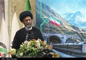 آیت‌الله سید حسن عاملی نماینده ولی فقیه در استان و امام جمعه اردبیل در آیین افتتاح راه‌آهن اردبیل-میانه