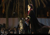 روایت وفاداری علمدار کربلا در پرده آخر سوگواره ملی تعزیه ده‌زیار