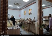 نخستین نمایشگاه صنایع‌دستی قرچک با محوریت حمایت از تولیدات بومی برگزار شد