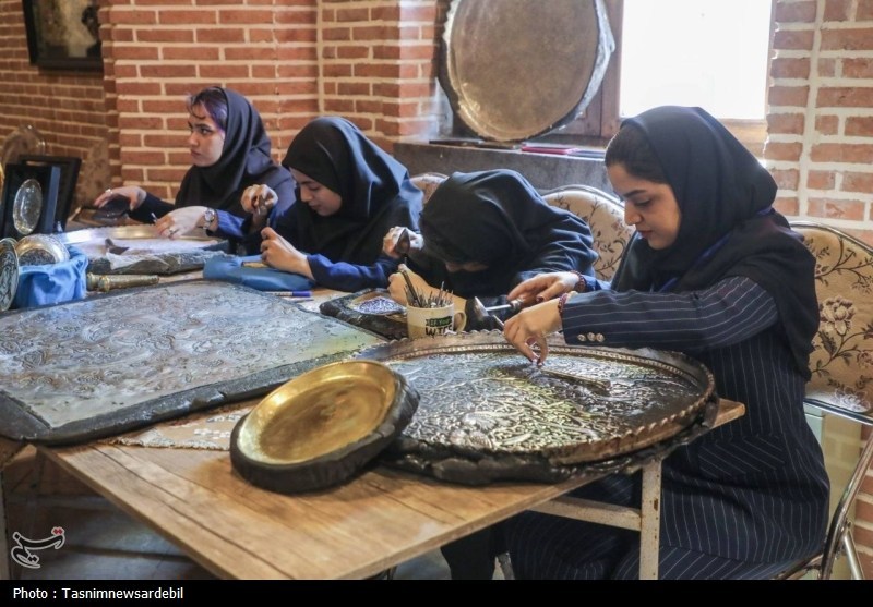 دهه‌نودی‌ها روایتگر اقتصاد خلاق اردبیل شدند
