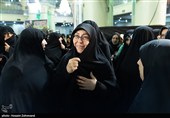 همسر شهید حسین امیرعبداللهیان در حاشیه مراسم نخستین سالگرد شهادت سپهبد شهید حاج حسین سلامی