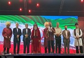 بعثت هنرمندان گلستانی در حماسه خیابان