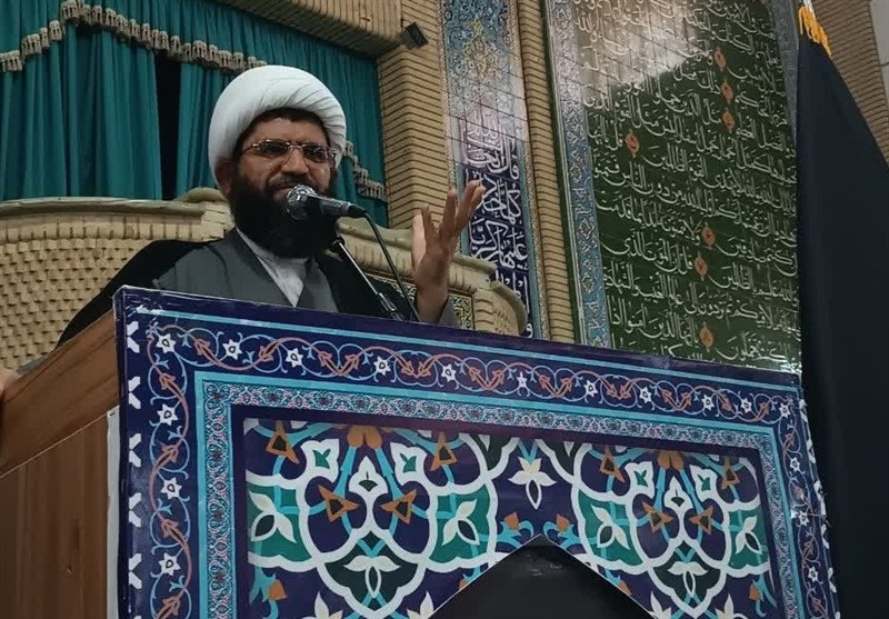 دشمن به دنبال تضعیف وحدت و انسجام ملی است
