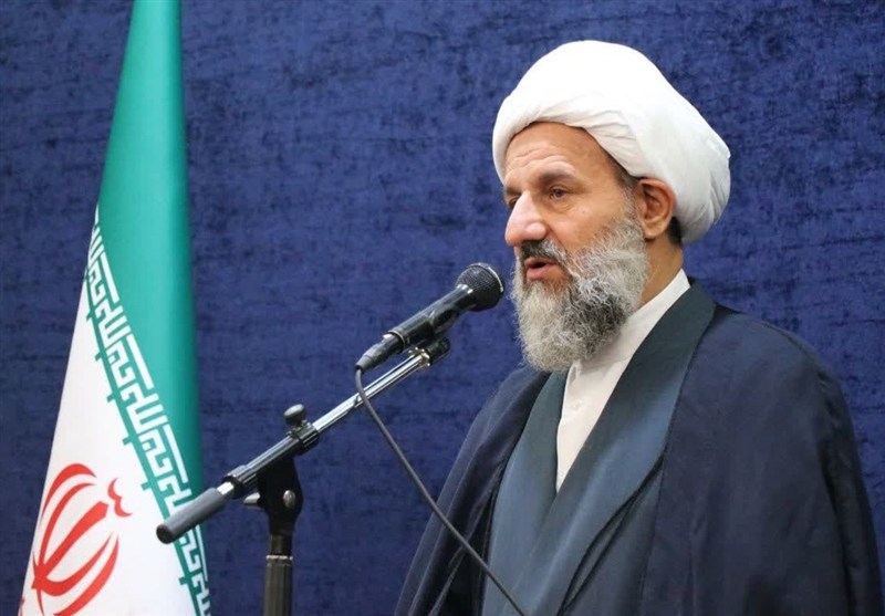 دشمن با جنگ روانی و تهمت به دنبال تضعیف انقلاب است
