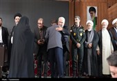 تجلیل از خانواده‌های شهدای جنگ رمضان در یاسوج