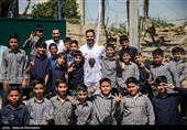 دیدار دوستانه تیم فوتبال پیشکسوتان پرسپولیس و استقلال و اصحاب هنر و رسانه