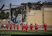 دیدار دوستانه تیم فوتبال پیشکسوتان پرسپولیس و استقلال و اصحاب هنر و رسانه