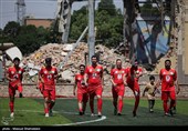 دیدار دوستانه تیم فوتبال پیشکسوتان پرسپولیس و استقلال و اصحاب هنر و رسانه