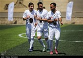دیدار دوستانه تیم فوتبال پیشکسوتان پرسپولیس و استقلال و اصحاب هنر و رسانه