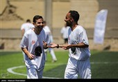 دیدار دوستانه تیم فوتبال پیشکسوتان پرسپولیس و استقلال و اصحاب هنر و رسانه