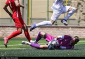 دیدار دوستانه تیم فوتبال پیشکسوتان پرسپولیس و استقلال و اصحاب هنر و رسانه