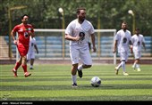 دیدار دوستانه تیم فوتبال پیشکسوتان پرسپولیس و استقلال و اصحاب هنر و رسانه