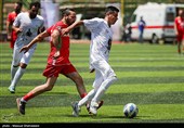 دیدار دوستانه تیم فوتبال پیشکسوتان پرسپولیس و استقلال و اصحاب هنر و رسانه