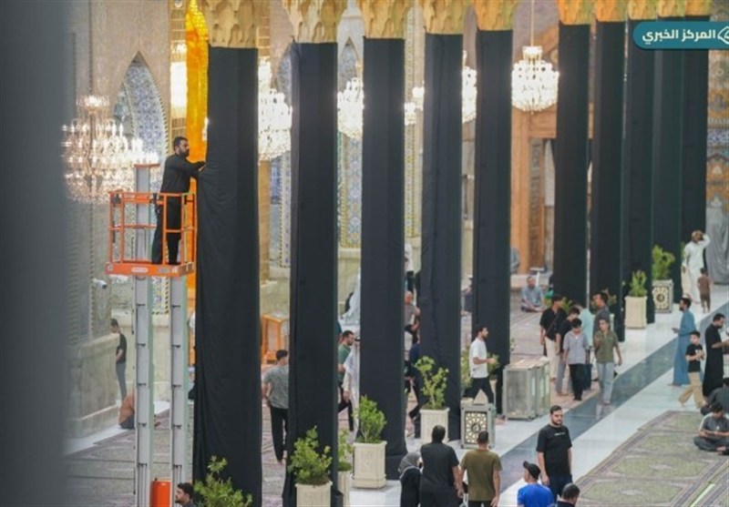 آغاز سیاه‌پوشی حرم مطهر امامین کاظمین(ع) در آستانه ماه محرم