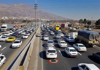 تخریب ساخت‌وساز غیرمجاز در آزادراه کرج-قزوین؛آزادسازی 40 هزار مترمربع